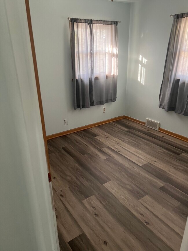 Foto del edificio - 6654 W Constance Ave