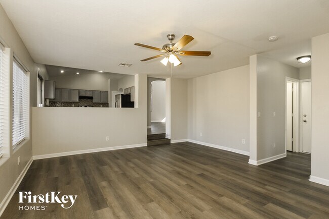 Building Photo - 5180 W Morten Ave