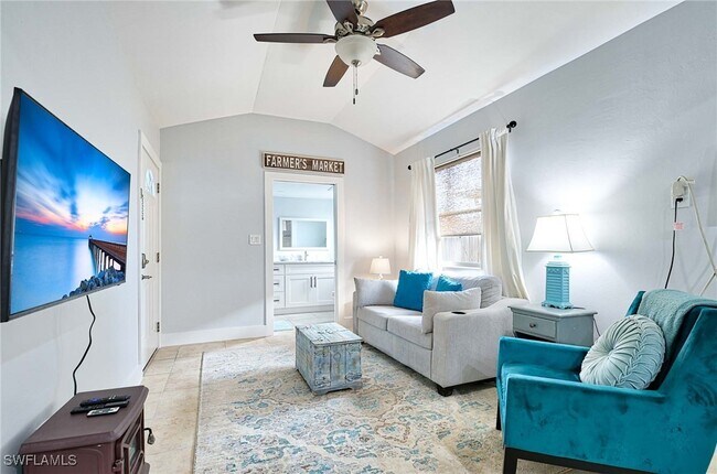 Foto del edificio - 827 100th Ave N