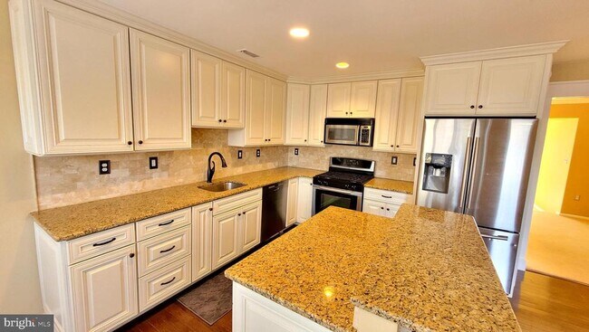 Foto del edificio - 72 Harlow Cir
