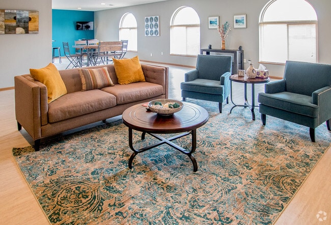 Clubhouse - Marshall Apartments