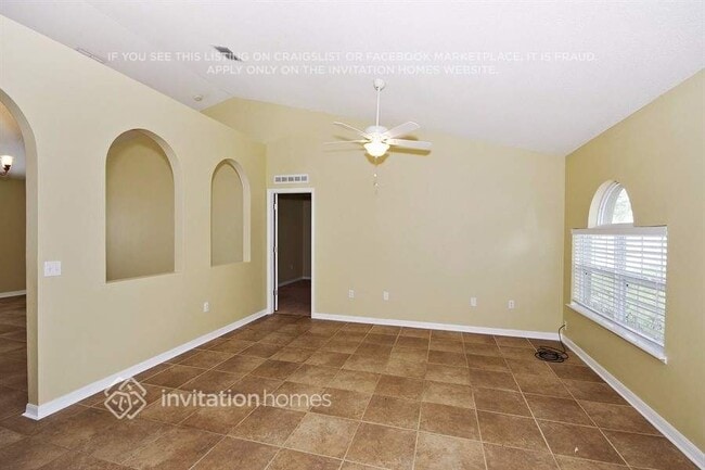 Building Photo - 912 Jayhil Dr