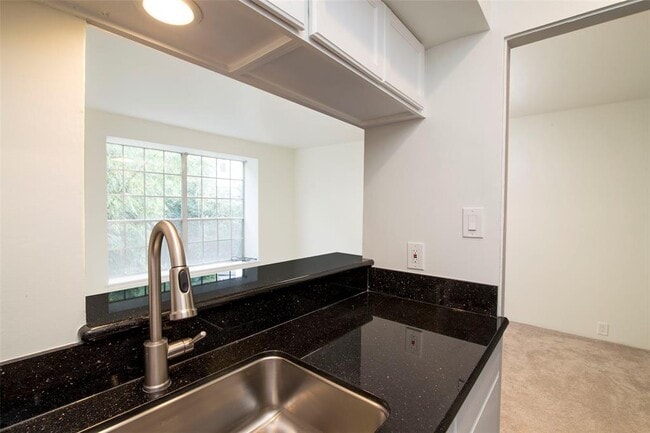 Building Photo - 5353 Institute Ln