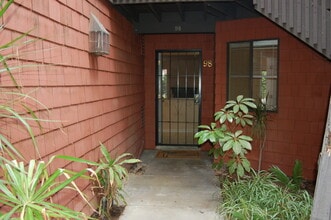 Building Photo - 394 S Prospectors Rd