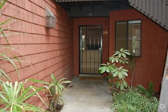 Building Photo - 394 S Prospectors Rd