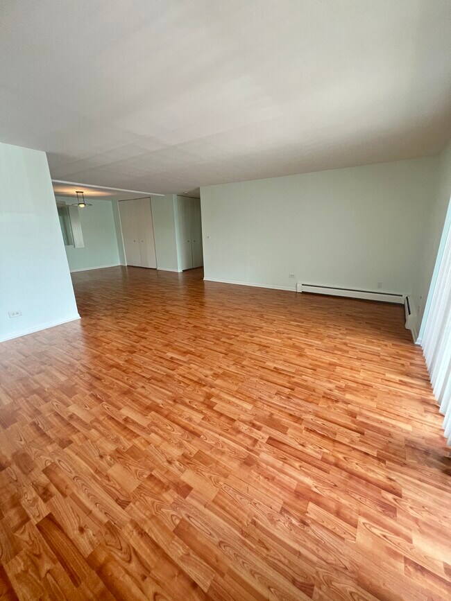 Foto del edificio - 10353 Dearlove Rd