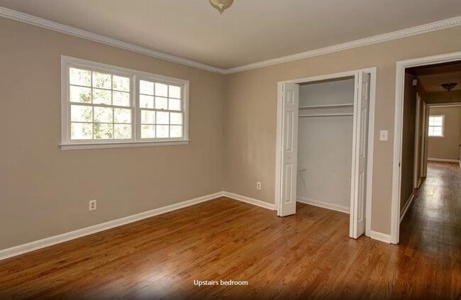Foto del edificio - 3146 Friar Tuck Way