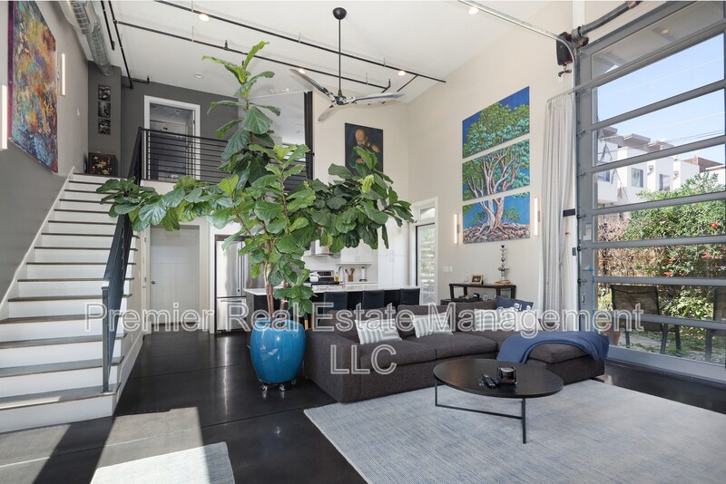 Foto principal - 2729 W 21st Ave