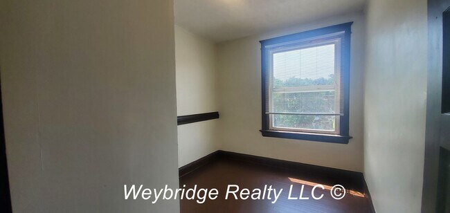 Building Photo - 3118 Durrell Ave