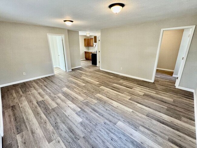 Building Photo - 1001 D St NW