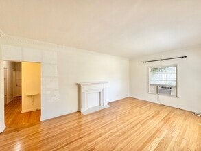 Building Photo - 107 N Harper Ave