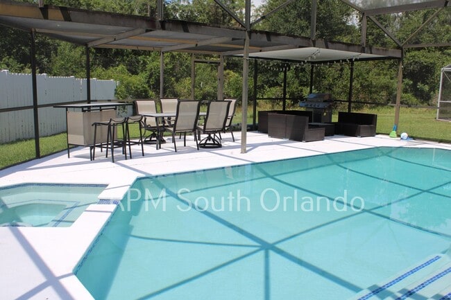 Building Photo - Beautiful 4 Bedroom 2.5 Bath Home with Hea...