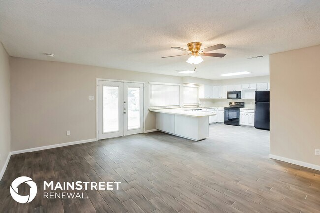 Building Photo - 1427 Caladium Dr