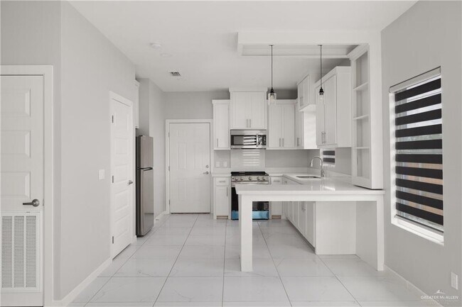 Foto del edificio - 11 Deluxe St