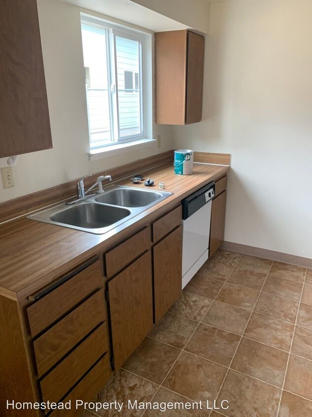 Foto principal - 662-678-680 Dietz Ave NE