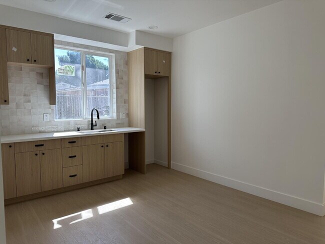 Foto del edificio - Brand New Construction 1 Bed | 1 Bath - Es...