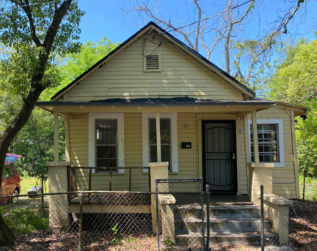 Primary Photo - 2314 Teal St