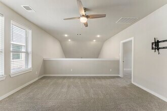 Building Photo - 421 Soapberry Tree Ct