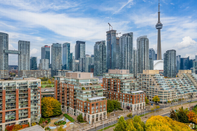 Photo aérienne - 500 Queens Quay Blvd W