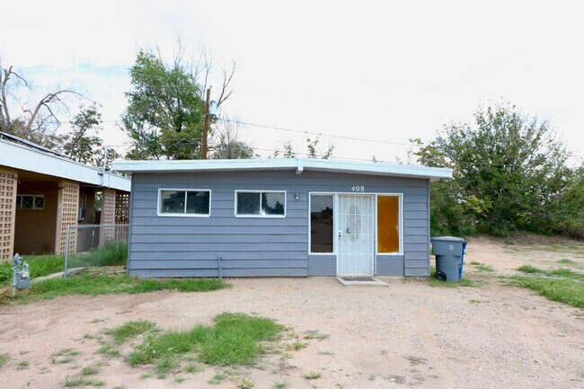 Building Photo - 408 Lesa Ln