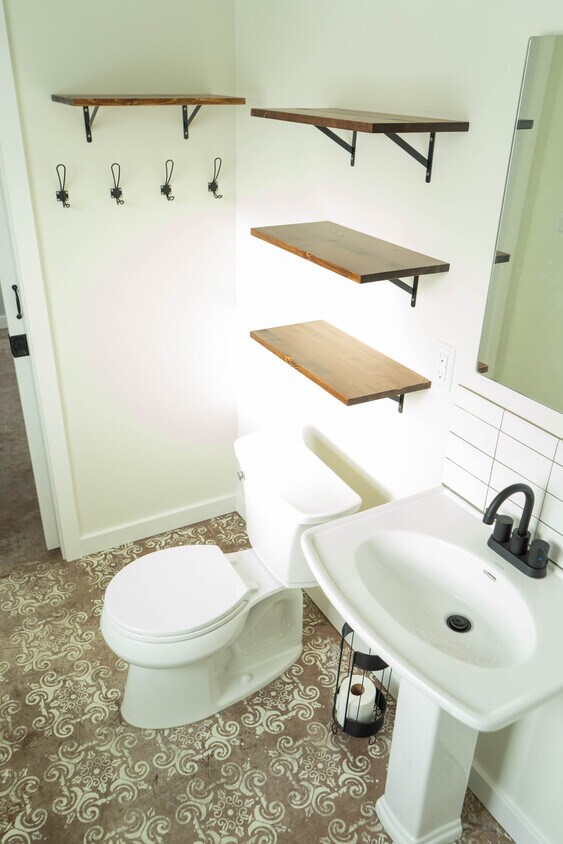 Foto principal - 2701 Woburn St