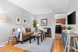 Building Photo - Coves at Columbus on Arborwood Drive