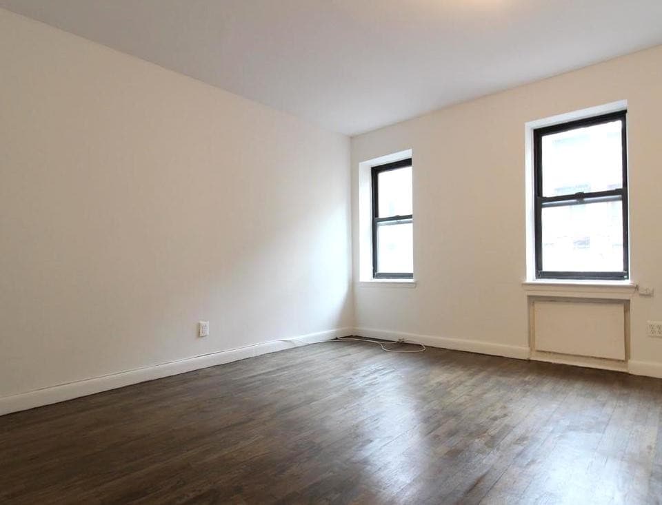 Primary Photo - 107 St Marks Pl