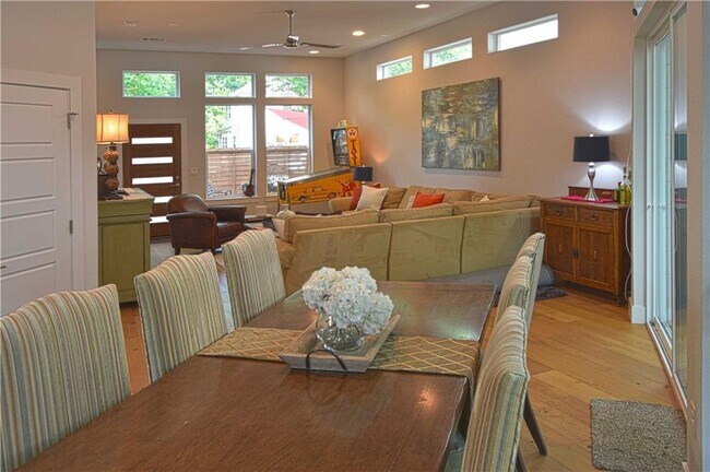 Foto del edificio - 2007 Riverview St