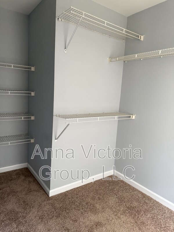 Foto del edificio - 4701 Blackfoot Rd
