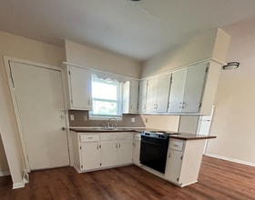 Building Photo - 901 Centennial Dr