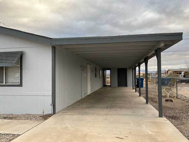 Building Photo - Beautiful Remodeled 3Bedroom Doublewide
