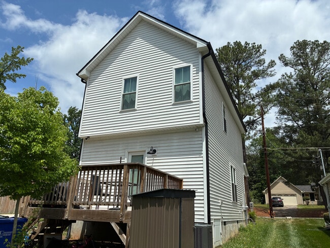 Photo - Room in House on Maplewood Dr