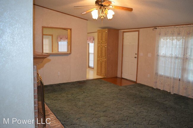Building Photo - 2681 Clover Hill Rd