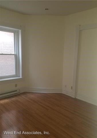 Building Photo - 213 N 4th St