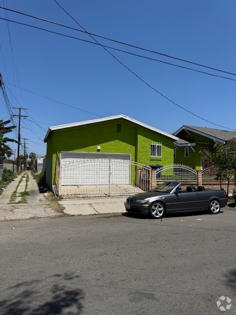 Building Photo - 3829 S Harvard Blvd