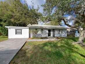 Building Photo - 1323 56th Ave Dr E