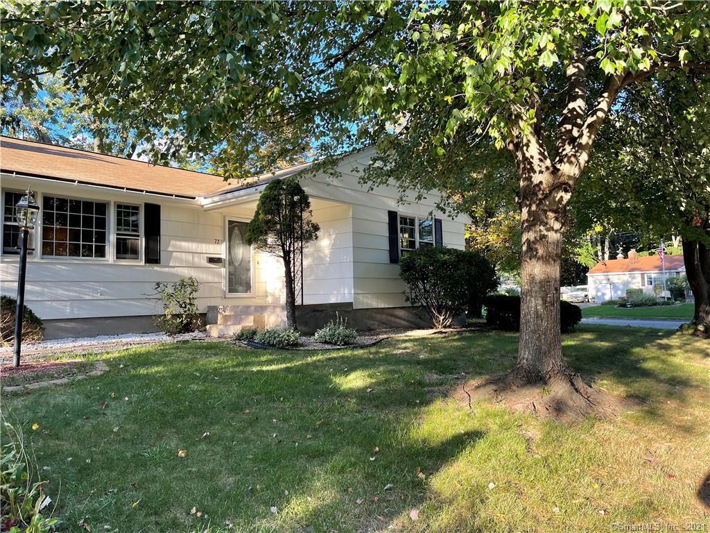 Primary Photo - 72 College Dr