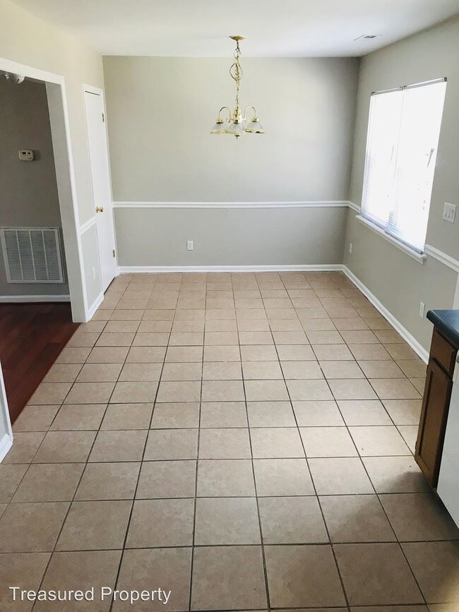 Building Photo - 3 br, 2 bath House - 9 Inez Ct.