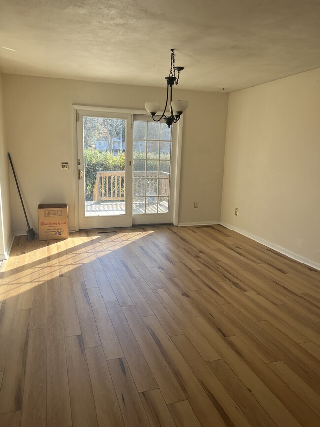 living room to back deck - 5 Dogwood Ln