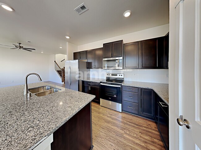 Foto del edificio - 19323 17th Ave Ct E