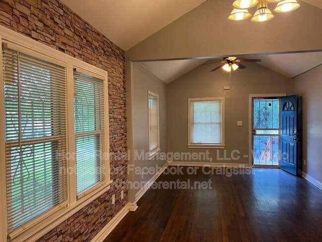 Building Photo - 2430 E 67th Terrace