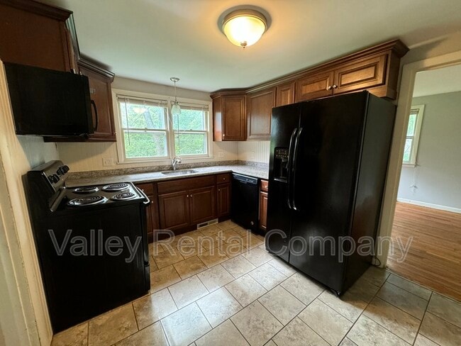 Photo - 63 Salem St Apartment