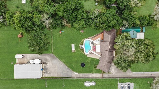 Foto del edificio - 3816 E Wallisville Rd