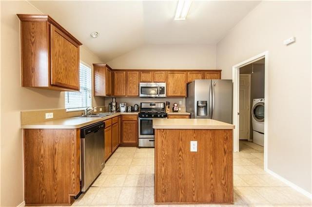 Foto del edificio - 7215 Lake Hill Trail