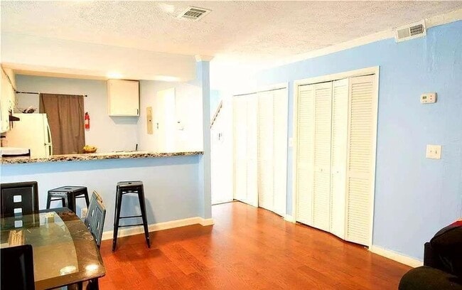 Foto del edificio - 852 Glynn Oaks Dr