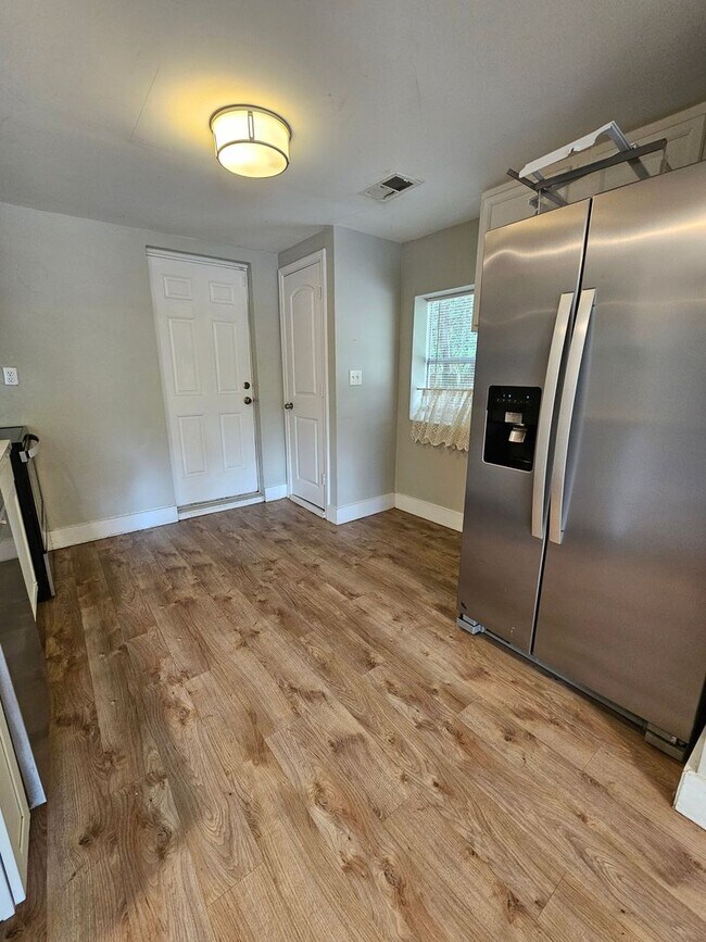 Foto del edificio - 1045 Seaside Ln