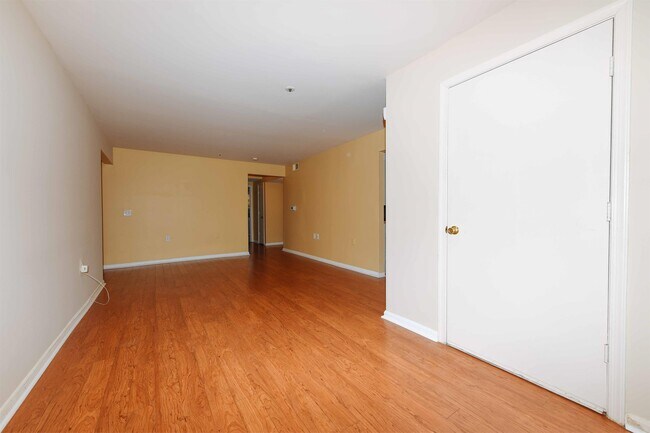 Building Photo - 14909 McKisson Ct