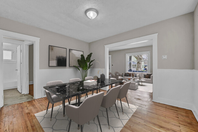 Building Photo - 2034 W 99th St