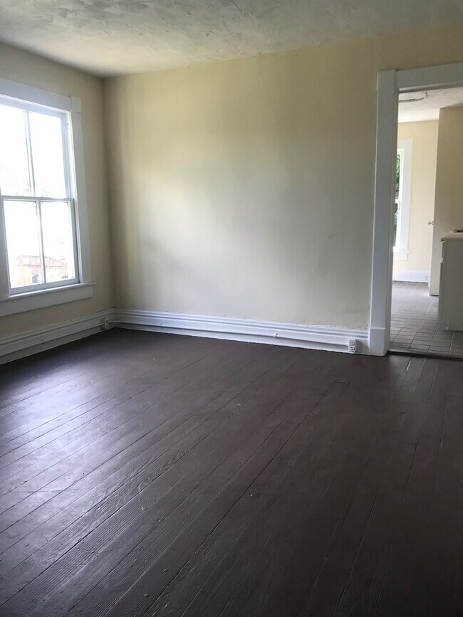 Foto del edificio - 1207 N Craven St