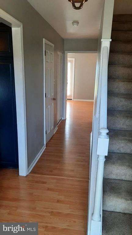 Primary Photo - 618 Allenview Dr